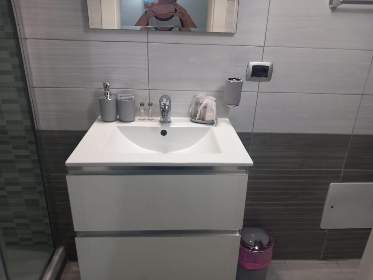 Live Naples Hotel Екстериор снимка