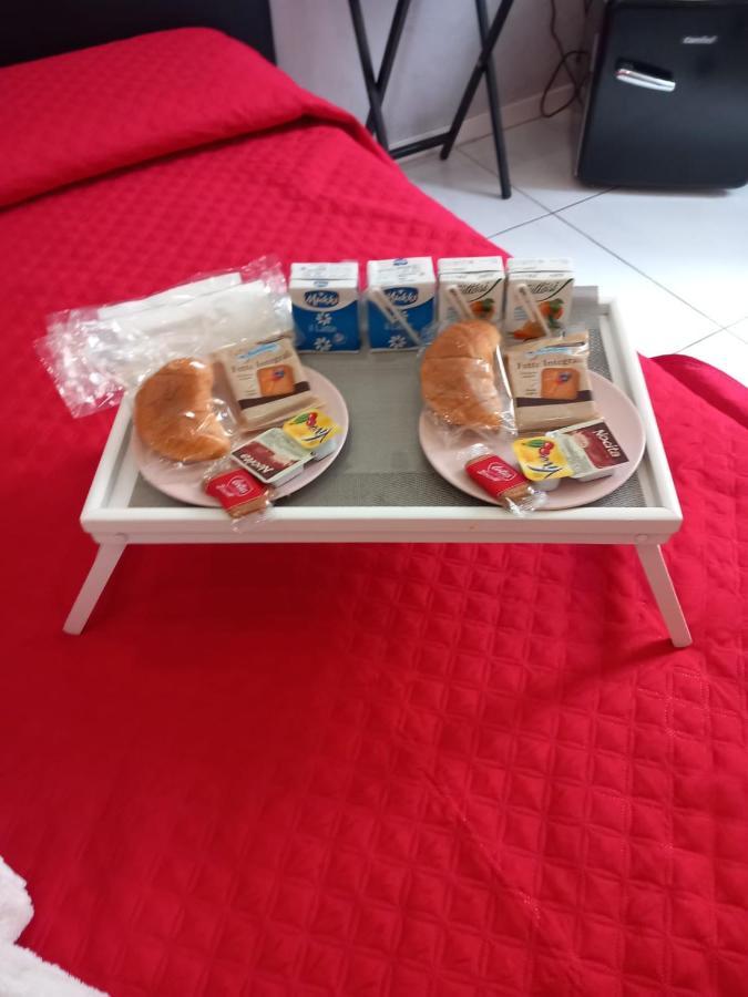 Live Naples Hotel Екстериор снимка
