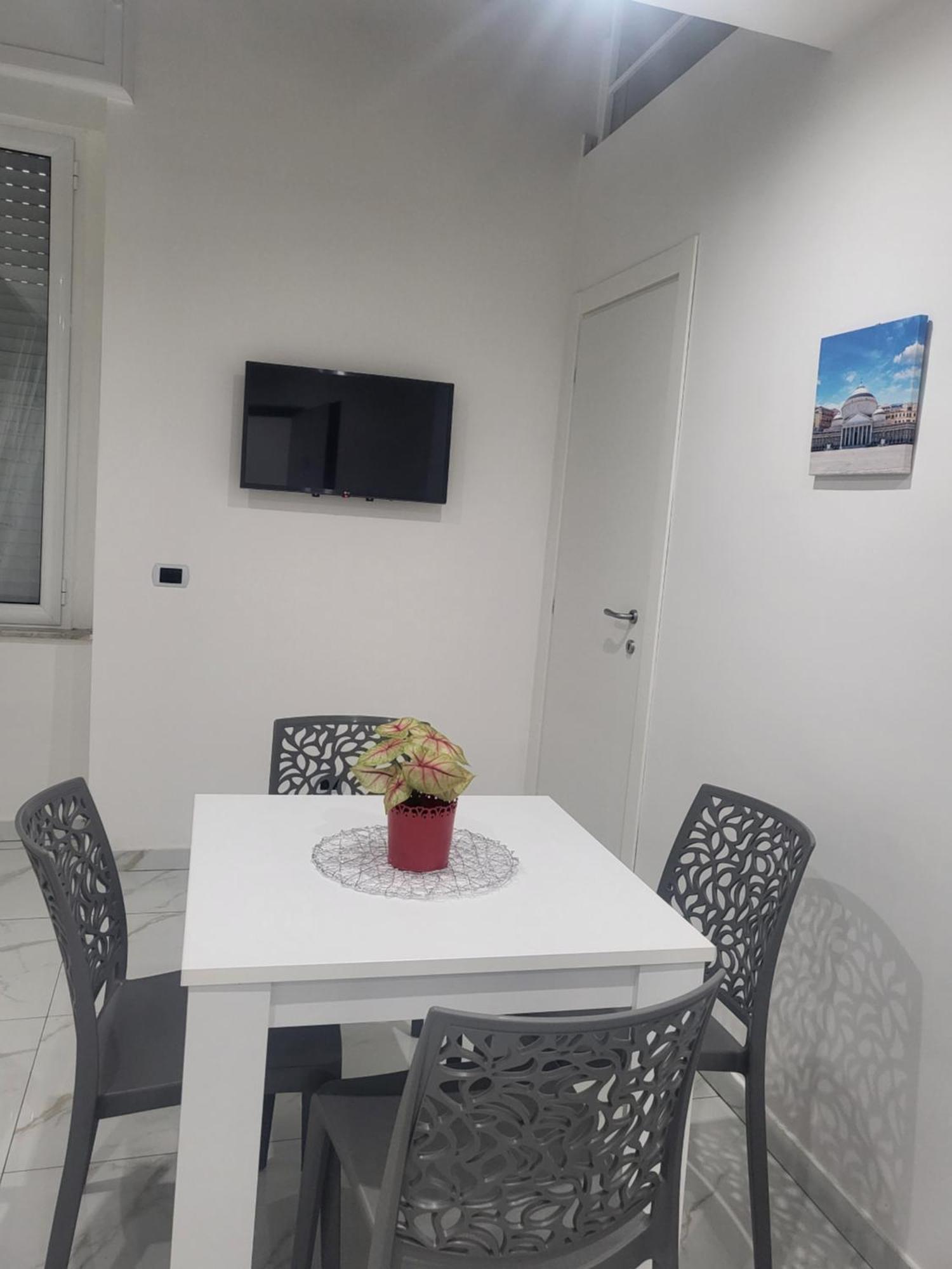 Live Naples Hotel Екстериор снимка