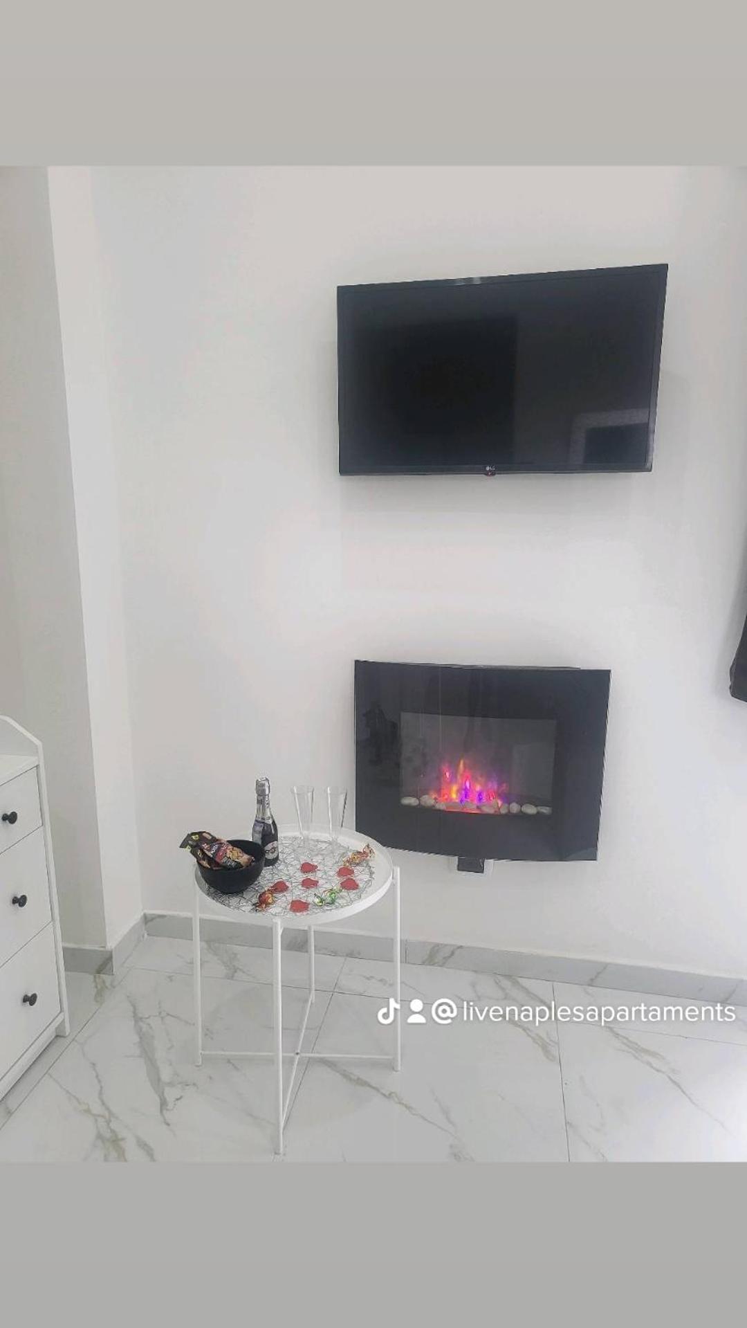 Live Naples Hotel Екстериор снимка