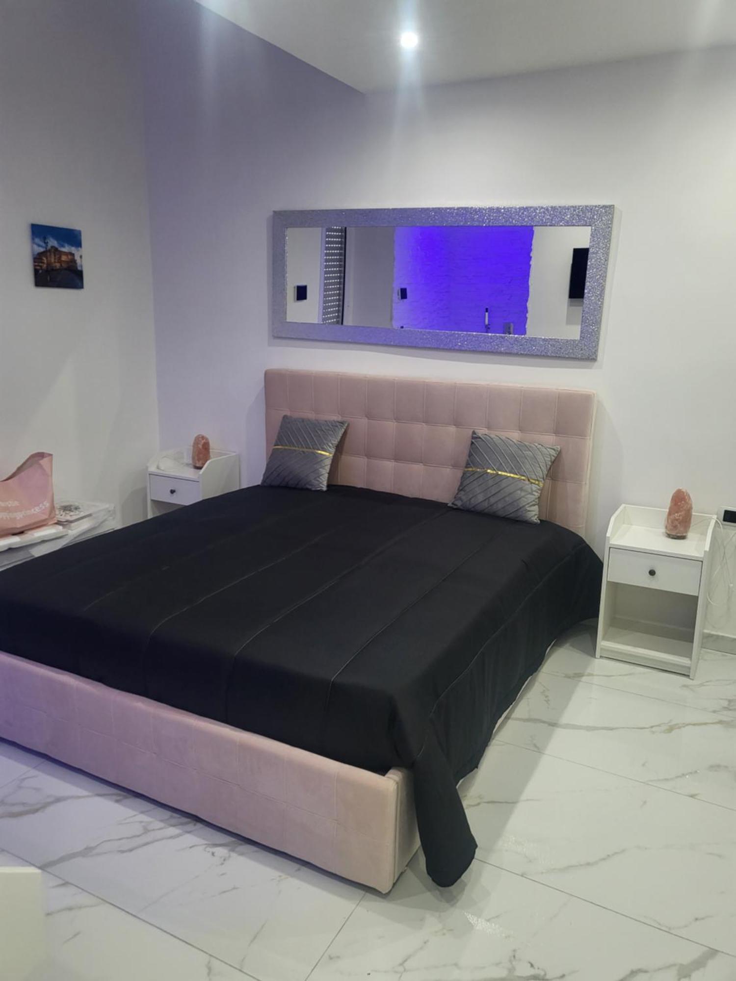 Live Naples Hotel Екстериор снимка