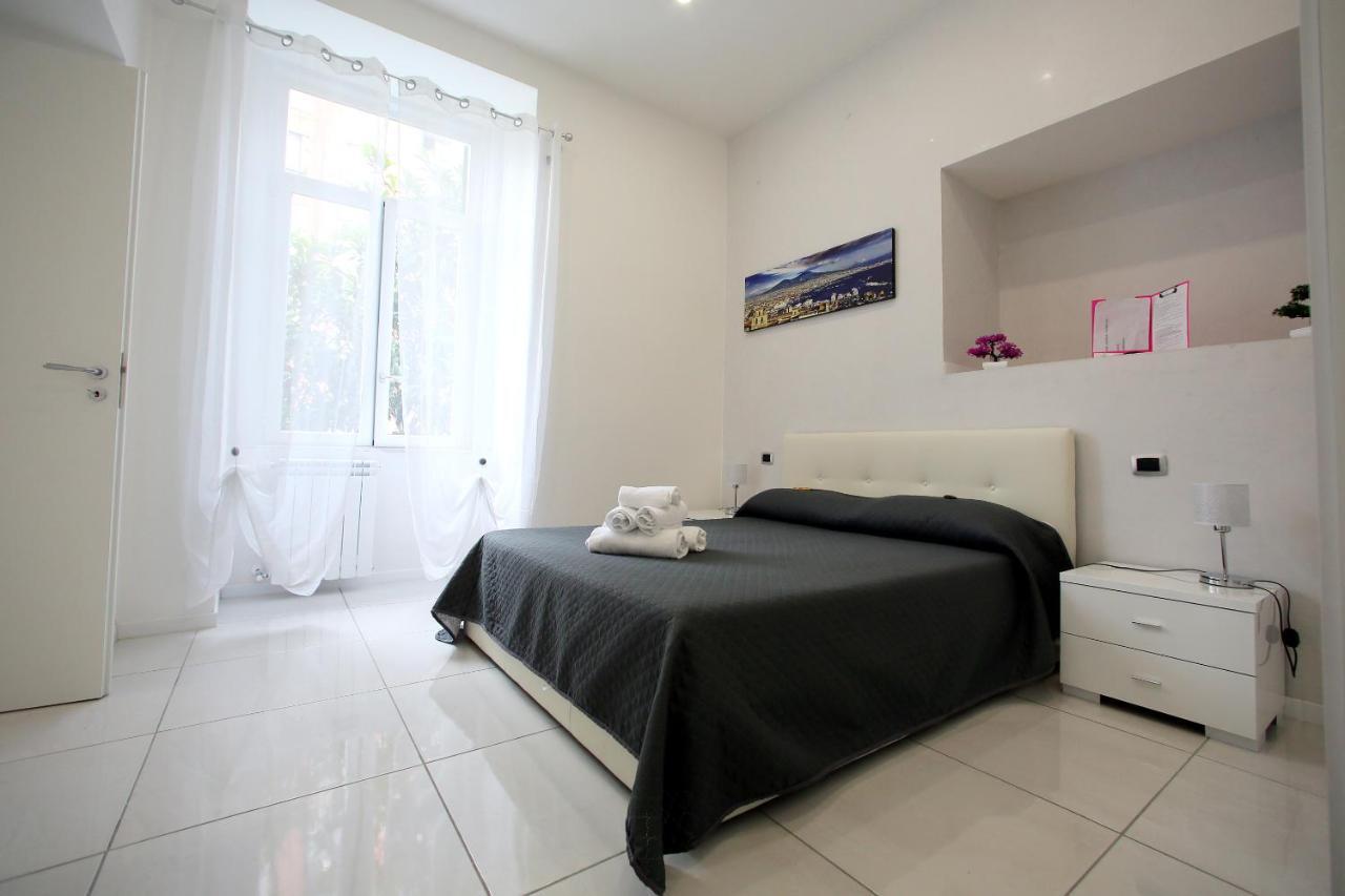 Live Naples Hotel Екстериор снимка